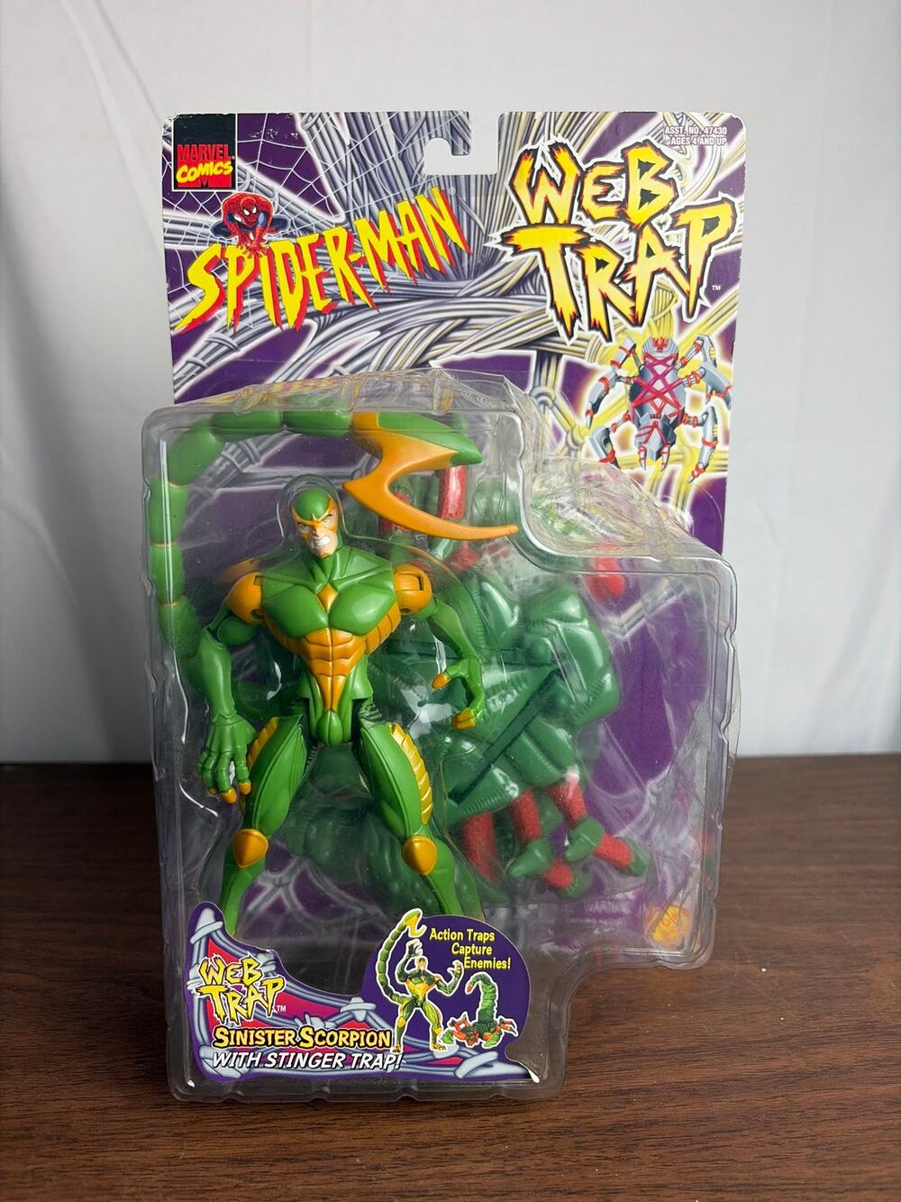 Vintage 1997 Toy Biz Spider-Man Web Trap Sinister Scorpion Action Figure MOC New